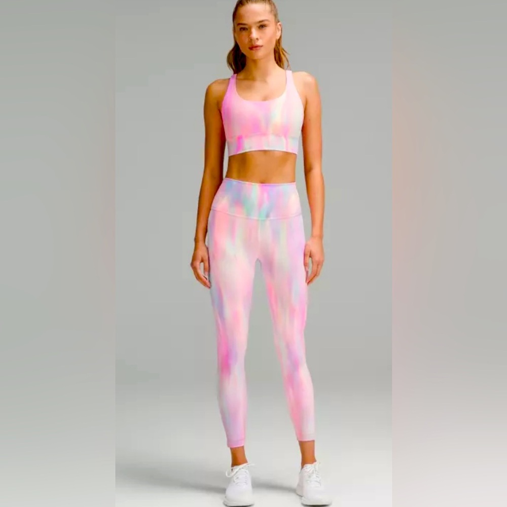 Wunder Train High-Rise Tight 25”.  Size 4. BNWT